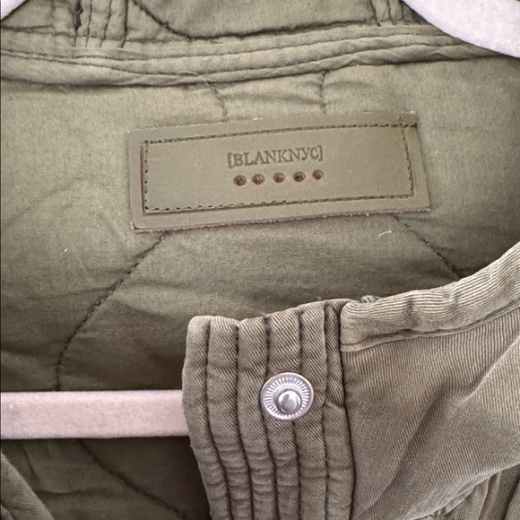 NORDSTROM BLANK NYC Oversized Army Green Quilted Bomber Jacket - Size Small - Picture 7 of 7